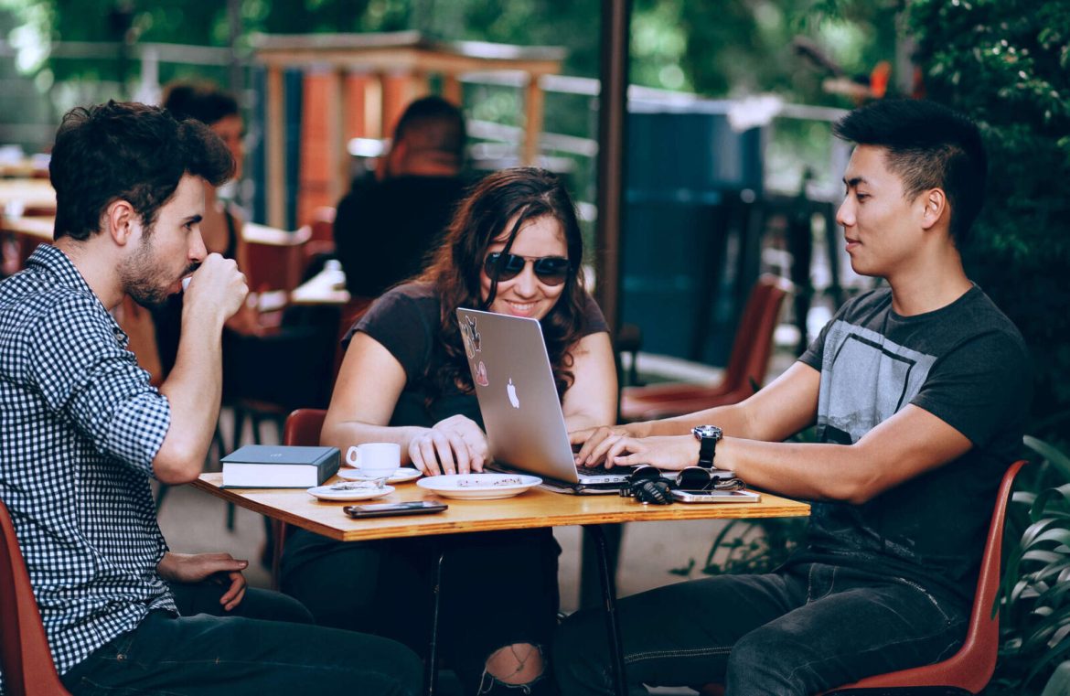 featured_agency2-scaled_c764524587aa464c671576b8540b19f1