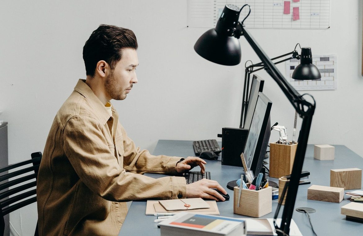 featured_doomscrolling_c764524587aa464c671576b8540b19f1